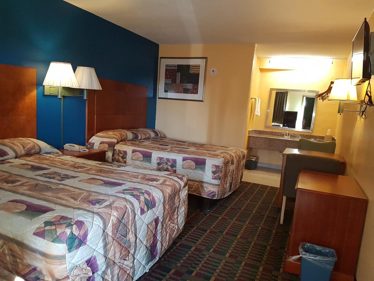 Executive Inn Victoria Extérieur photo
