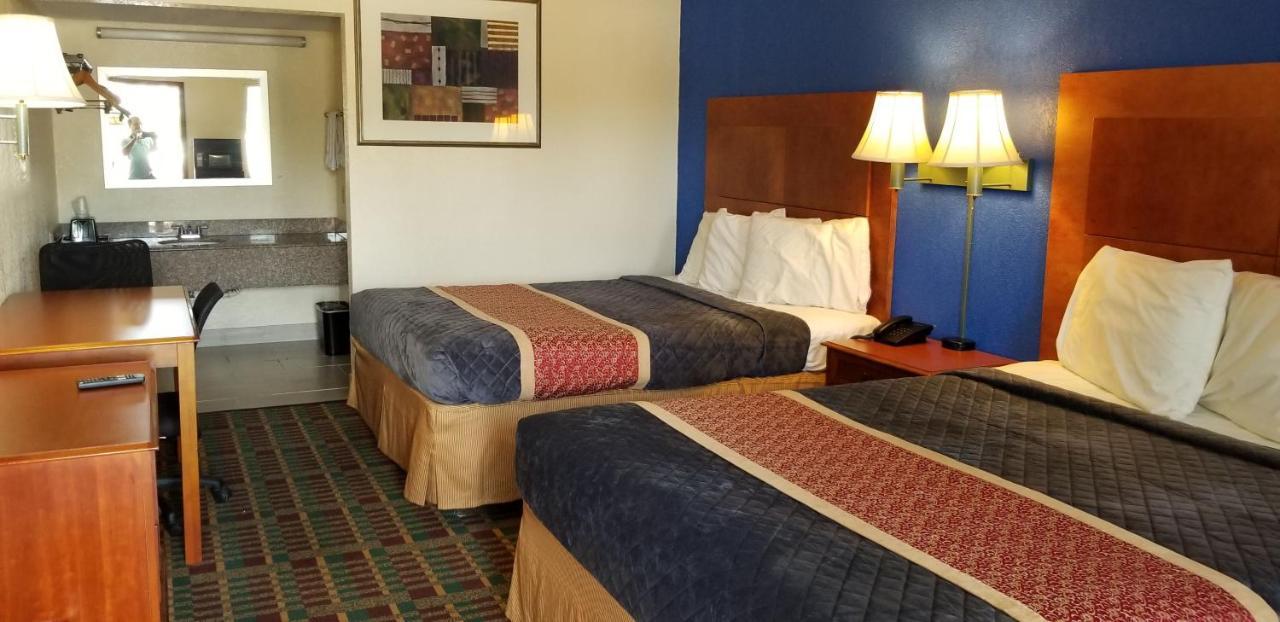 Executive Inn Victoria Extérieur photo