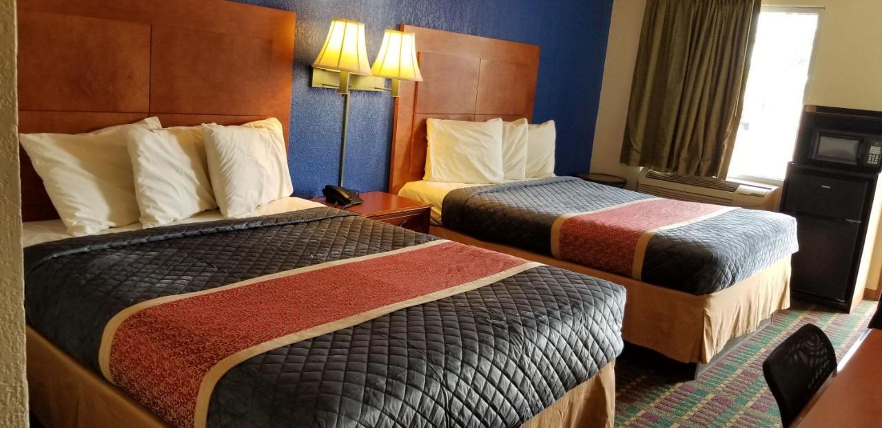 Executive Inn Victoria Extérieur photo